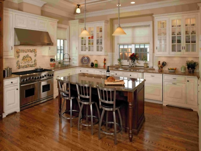 Custom Kitchen Cabinets