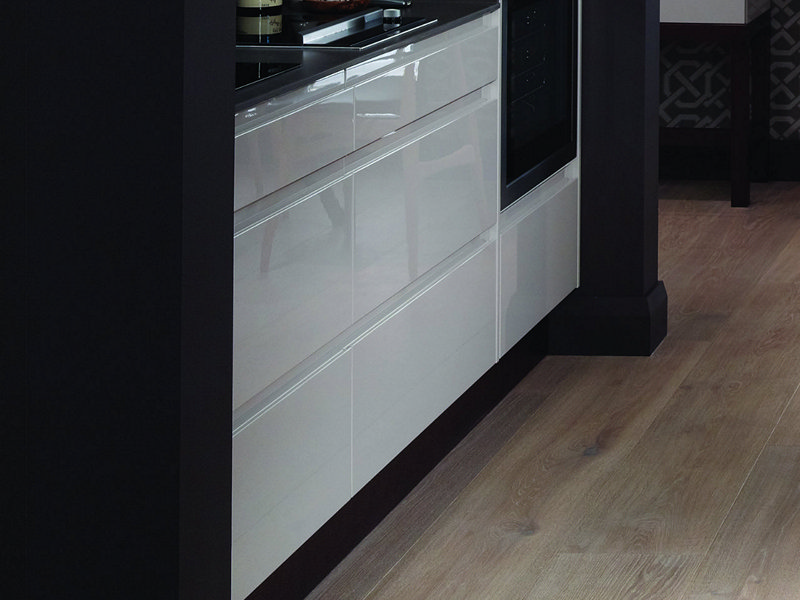 Handleless Kitchen Doors