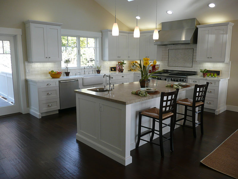 Finding The Right Kitchen Cabinets For Your Kitchen