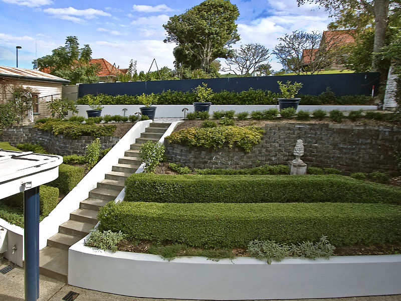 garden stone wall design ideas