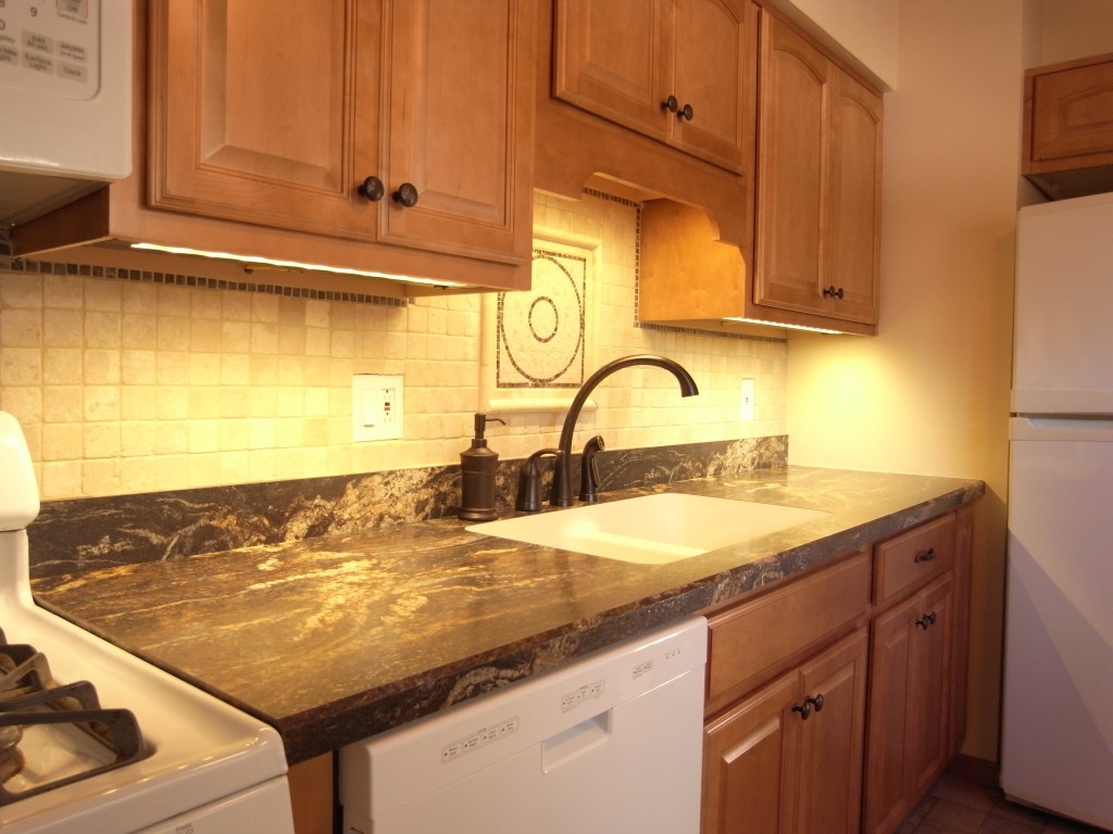 Under Cabinet Kitchen Lighting
