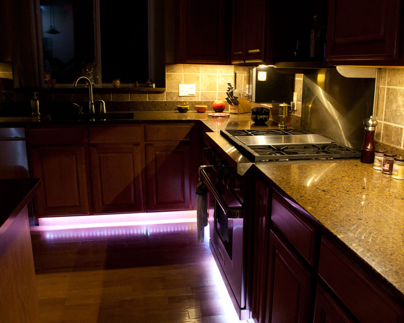 Suitable And Beautiful Kitchen Lighting