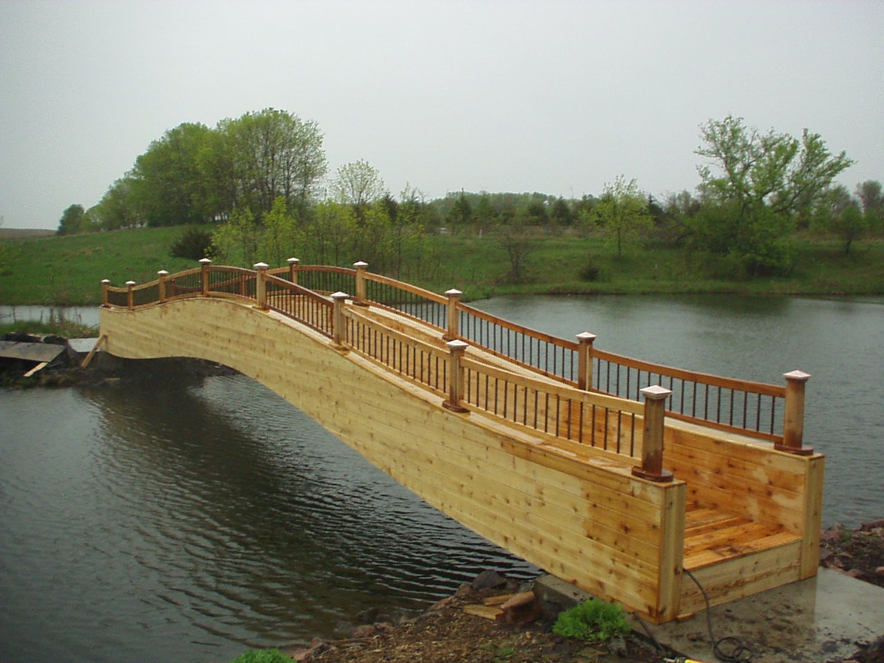 cedar garden bridge